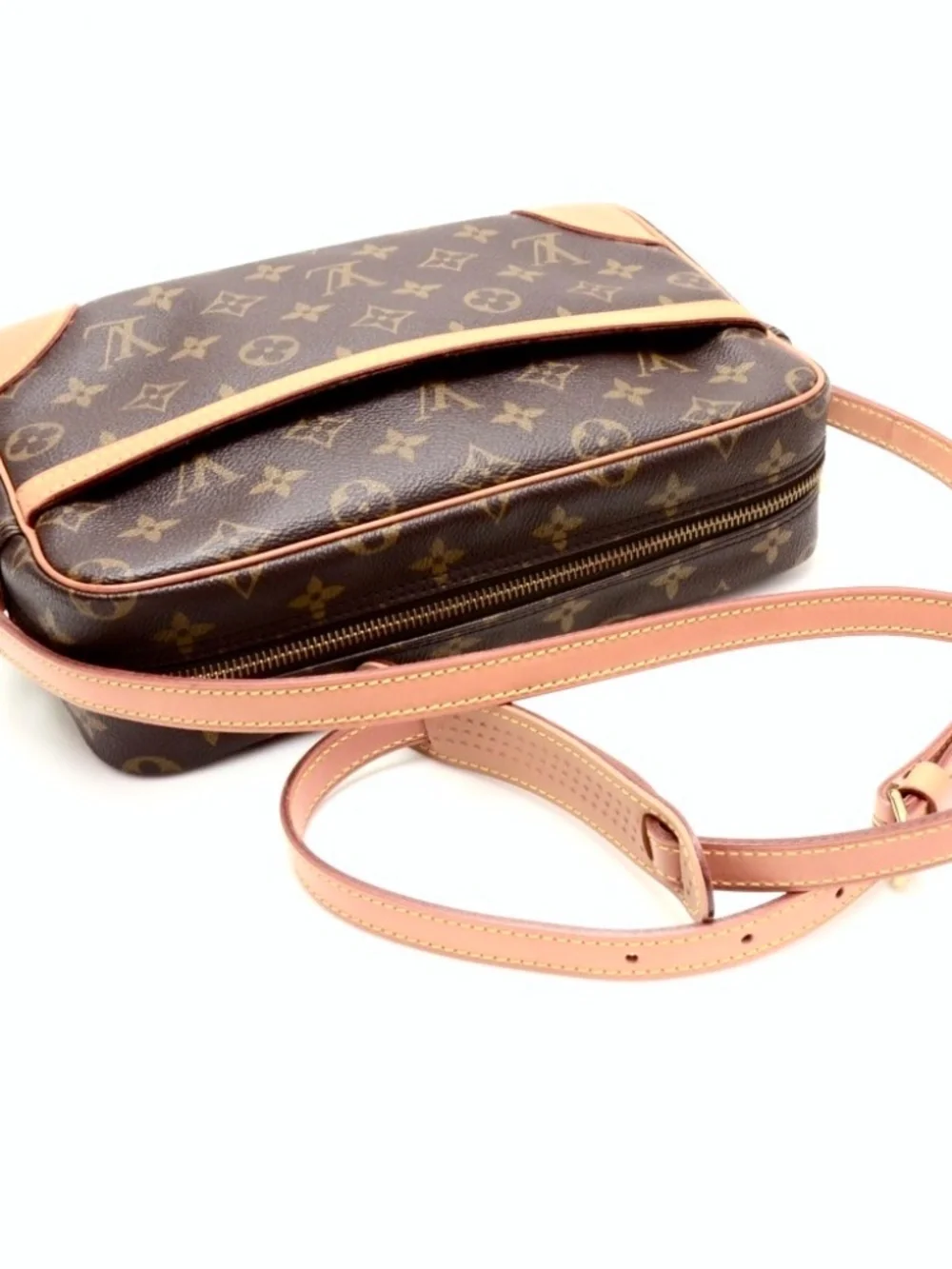 Louis Vuitton very good